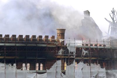 GIUDECCA 05 06 2003 ARCHEOLOGIA INDUSTRIALE - MULINO STUCHY INCENDIO