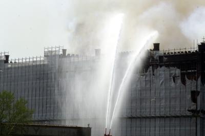 GIUDECCA 05 06 2003 ARCHEOLOGIA INDUSTRIALE - MULINO STUCHY INCENDIO