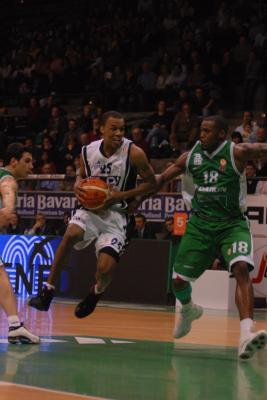 TREVISO 07 12 2006 LBA CAMPIONATO 2006-2007 BENETTON BASKET - NAPOLI