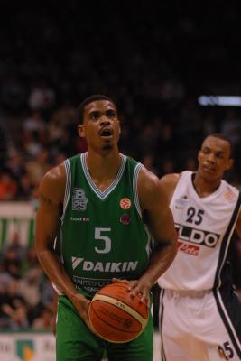TREVISO 07 12 2006 LBA CAMPIONATO 2006-2007 BENETTON BASKET - NAPOLI