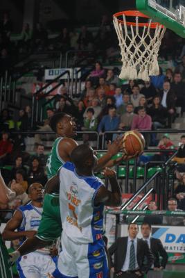 TREVISO 16 12 2006 LBA CAMPIONATO 2006-2007 BENETTON BASKET - CAPO D ORLANDO