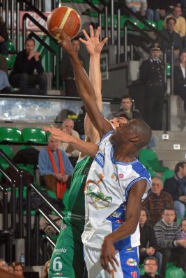 TREVISO 16 12 2006 LBA CAMPIONATO 2006-2007 BENETTON BASKET - CAPO D ORLANDO
