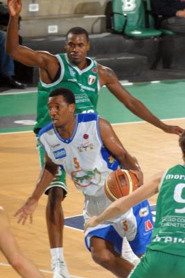 TREVISO 16 12 2006 LBA CAMPIONATO 2006-2007 BENETTON BASKET - CAPO D ORLANDO