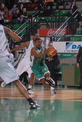 TREVISO 24 01 2007 CHAMPIONS LEAGUE  2007-2008 BENETTON BASKET - PAUORTHEZ