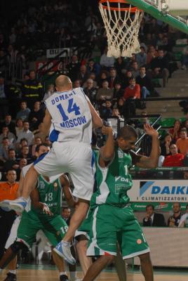 TREVISO 21  02 2007 CHAMPIONS LEAGUE  2006-2007 BENETTON BASKET - DINAMO MOSCA