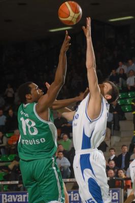 TREVISO 21  02 2007 CHAMPIONS LEAGUE  2006-2007 BENETTON BASKET - DINAMO MOSCA