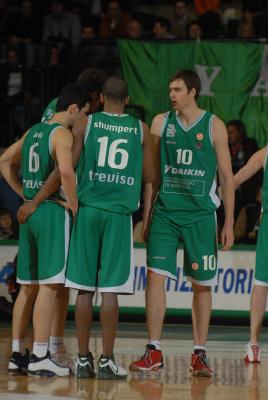 TREVISO 21  02 2007 CHAMPIONS LEAGUE  2006-2007 BENETTON BASKET - DINAMO MOSCA