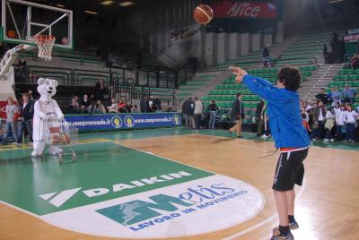 TREVISO 01 04 2007 LBA, CAMPIONATO 2006-2007 BENETTON BASKET - ROMA