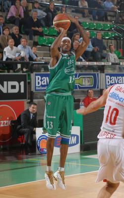TREVISO 11 10 2007 LBA, CAMPIONATO 2007-2008 BENETTON BASKET - VARESE
