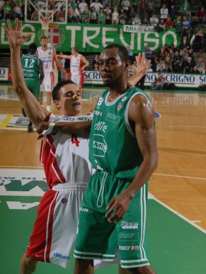 TREVISO 11 10 2007 LBA, CAMPIONATO 2007-2008 BENETTON BASKET - VARESE