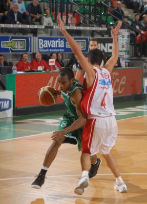 TREVISO 11 10 2007 LBA, CAMPIONATO 2007-2008 BENETTON BASKET - VARESE