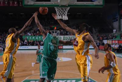 TREVISO 04 12 2007 CHAMPIONS LEAGUE  2007-2008 BENETTON BASKET - ASK RIGA