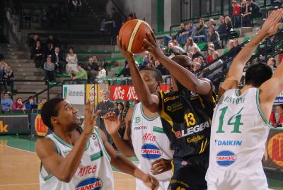 TREVISO 08 12 2007 LBA, CAMPIONATO 2007-2008 BENETTON BASKET - SCAFATI