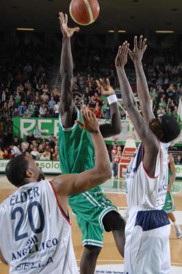 TREVISO 27 12 2007 LBA, CAMPIONATO 2007-2008 BENETTON BASKET -ANGELICO BIELLA