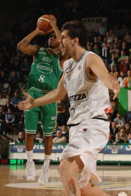 TREVISO 03 02 2008 LBA, CAMPIONATO 2007-2008 BENETTON BASKET - LA FORTEZZA VIRTUS BOLOGNA