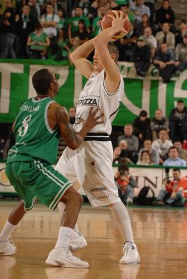 TREVISO 03 02 2008 LBA, CAMPIONATO 2007-2008 BENETTON BASKET - LA FORTEZZA VIRTUS BOLOGNA