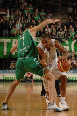 TREVISO 03 02 2008 LBA, CAMPIONATO 2007-2008 BENETTON BASKET - LA FORTEZZA VIRTUS BOLOGNA