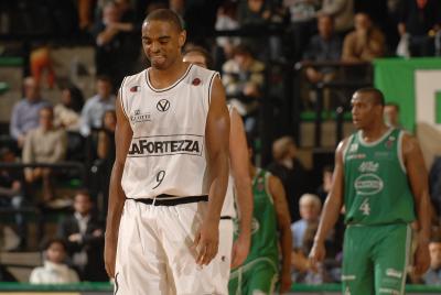 TREVISO 03 02 2008 LBA, CAMPIONATO 2007-2008 BENETTON BASKET - LA FORTEZZA VIRTUS BOLOGNA