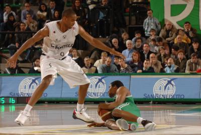 TREVISO 03 02 2008 LBA, CAMPIONATO 2007-2008 BENETTON BASKET - LA FORTEZZA VIRTUS BOLOGNA