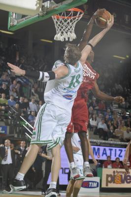 TREVISO 06 12 2008 LBA, CAMPIONATO 2008-2009 BENETTON BASKET - PESARO