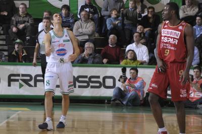 TREVISO 06 12 2008 LBA, CAMPIONATO 2008-2009 BENETTON BASKET - PESARO