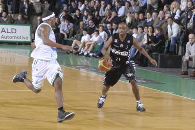TREVISO 17 01 2009 LBA, CAMPIONATO 2008-2009 BENETTON BASKET - LA FORTEZZA VIRTUS BOLOGNA