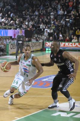 TREVISO 17 01 2009 LBA, CAMPIONATO 2008-2009 BENETTON BASKET - LA FORTEZZA VIRTUS BOLOGNA