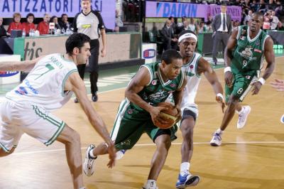 TREVISO 01 02 2009 LBA, CAMPIONATO 2008-2009 BENETTON BASKET - MONTEPASCHI SIENA