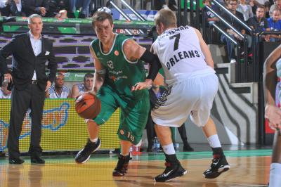 TREVISO 06 10 2009 CHAMPIONS LEAGUE  2009-2010 BENETTON BASKET - LOIRET