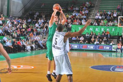 TREVISO 06 10 2009 CHAMPIONS LEAGUE  2009-2010 BENETTON BASKET - LOIRET