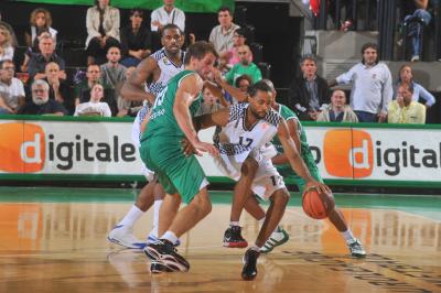 TREVISO 06 10 2009 CHAMPIONS LEAGUE  2009-2010 BENETTON BASKET - LOIRET