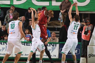 TREVISO 17 10 2009 LBA, CAMPIONATO 2009-2010 BENETTON BASKET -  LOTTOMATICA