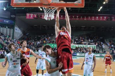 TREVISO 17 10 2009 LBA, CAMPIONATO 2009-2010 BENETTON BASKET -  LOTTOMATICA
