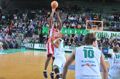 TREVISO 25 10 2009 LBA, CAMPIONATO 2009-2010 BENETTON BASKET - SPAR PESARO