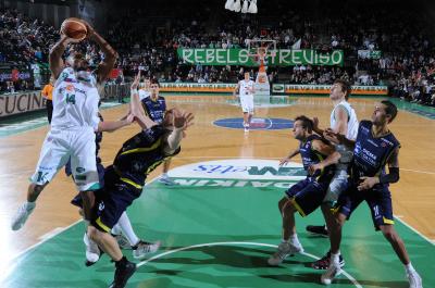 TREVISO 08 11 2009 LBA, CAMPIONATO 2009-2010 BENETTON BASKET - MONTEGRANARO