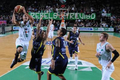 TREVISO 08 11 2009 LBA, CAMPIONATO 2009-2010 BENETTON BASKET - MONTEGRANARO