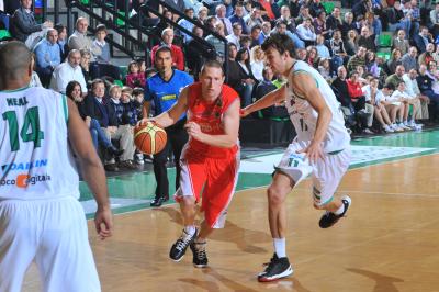 TREVISO 21 11 2009 LBA, CAMPIONATO 2009-2010 BENETTON BASKET - VARESE