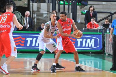 TREVISO 21 11 2009 LBA, CAMPIONATO 2009-2010 BENETTON BASKET - VARESE