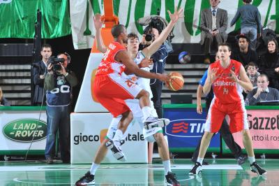 TREVISO 21 11 2009 LBA, CAMPIONATO 2009-2010 BENETTON BASKET - VARESE