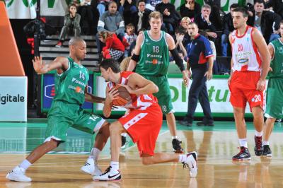 TREVISO 01 12 2009 EUROCUP 2009-2010 BENETTON BASKET - CRVENA ZVEZDA