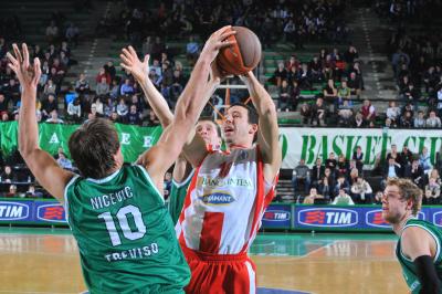 TREVISO 01 12 2009 EUROCUP 2009-2010 BENETTON BASKET - CRVENA ZVEZDA