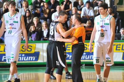 TREVISO 13 12 2009 LBA, CAMPIONATO 2009-2010 BENETTON BASKET - PEPSI CASERTA