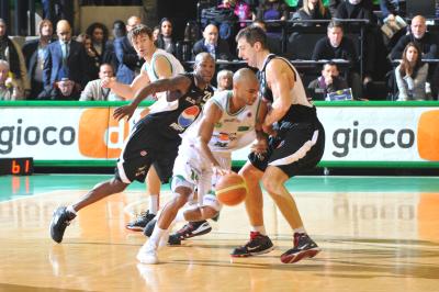 TREVISO 13 12 2009 LBA, CAMPIONATO 2009-2010 BENETTON BASKET - PEPSI CASERTA