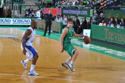 TREVISO 21 02 2010 EUROCUP 2009-2010 BENETTON BASKET - PANILLINIOS