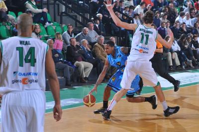 TREVISO 13 03 2020 LBA, CAMPIONATO 2009-2010 BENETTON BASKET -  VANOLI CREMONA