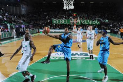 TREVISO 13 03 2020 LBA, CAMPIONATO 2009-2010 BENETTON BASKET -  VANOLI CREMONA