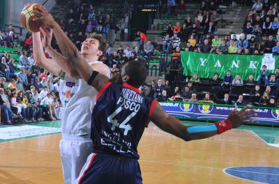 TREVISO 03 04 2020 LBA, CAMPIONATO 2009-2010 BENETTON BASKET -  BIELLA