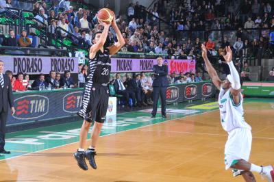TREVISO 17 04 2010 LBA, CAMPIONATO 2009-2010 BENETTON BASKET -  VIRTUS BOLOGNA