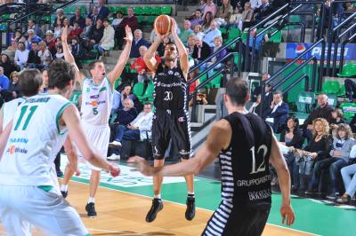 TREVISO 17 04 2010 LBA, CAMPIONATO 2009-2010 BENETTON BASKET -  VIRTUS BOLOGNA