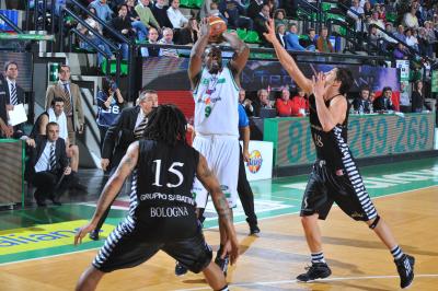 TREVISO 17 04 2010 LBA, CAMPIONATO 2009-2010 BENETTON BASKET -  VIRTUS BOLOGNA
